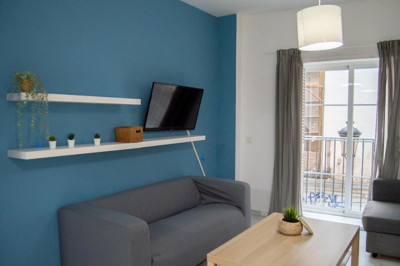 Novam Apartament Malaga Bagian luar foto